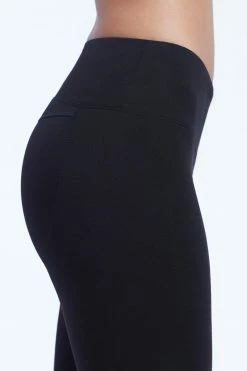 Marika Carrie Butt Booster Capri