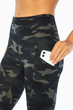 Marika Balance Collection Eclipse Printed Side Pocket Mid Calf Capri Legging 29 Marika Balance Collection Eclipse Printed Side Pocket Mid Calf Capri Legging