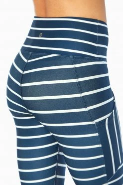 Marika Balance Collection Eclipse Printed Side Pocket Mid Calf Capri Legging 33 Marika Balance Collection Eclipse Printed Side Pocket Mid Calf Capri Legging