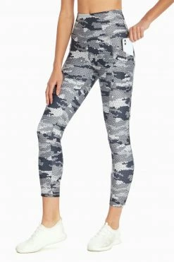 Marika Balance Collection Eclipse Side Pocket Printed Ankle Legging
