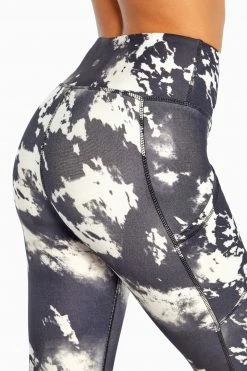 Marika Balance Collection Printed Side Pocket Eclipse Ankle Legging Bottoms