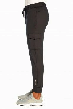 Marika Balance Collection For Men Equipped Jogger Features