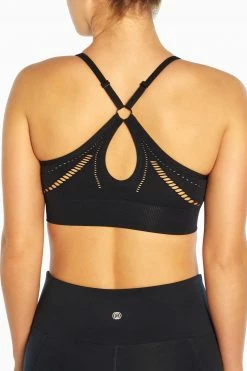 Marika London Seamless Sports Bra Features