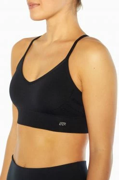 Marika London Seamless Sports Bra Features