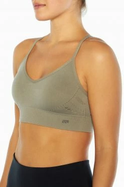 Marika London Seamless Sports Bra Features