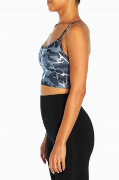 Marika Kam Long Sports Bra Features