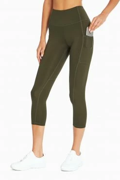 Marika Elsa Side Pocket Mid Calf Capri 103 Marika Elsa Side Pocket Mid Calf Capri