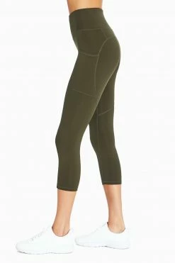 Marika Elsa Side Pocket Mid Calf Capri 109 Marika Elsa Side Pocket Mid Calf Capri