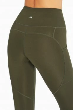 Marika Elsa Side Pocket Mid Calf Capri 105 Marika Elsa Side Pocket Mid Calf Capri