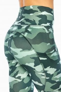 Marika Elsa Side Pocket Mid Calf Capri 69 Marika Elsa Side Pocket Mid Calf Capri