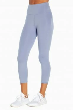 Marika Features Jade Mid Calf Capri 42 Marika Features Jade Mid Calf Capri