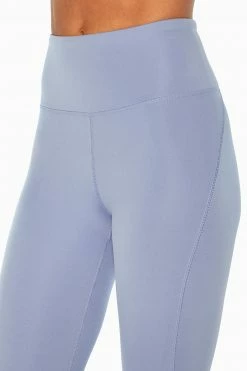 Marika Features Jade Mid Calf Capri 44 Marika Features Jade Mid Calf Capri