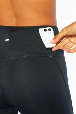 Marika Features Jade Mid Calf Capri 46 Marika Features Jade Mid Calf Capri