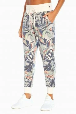 Marika Resort Jogger Pocket Shop 18 Marika Resort Jogger Pocket Shop