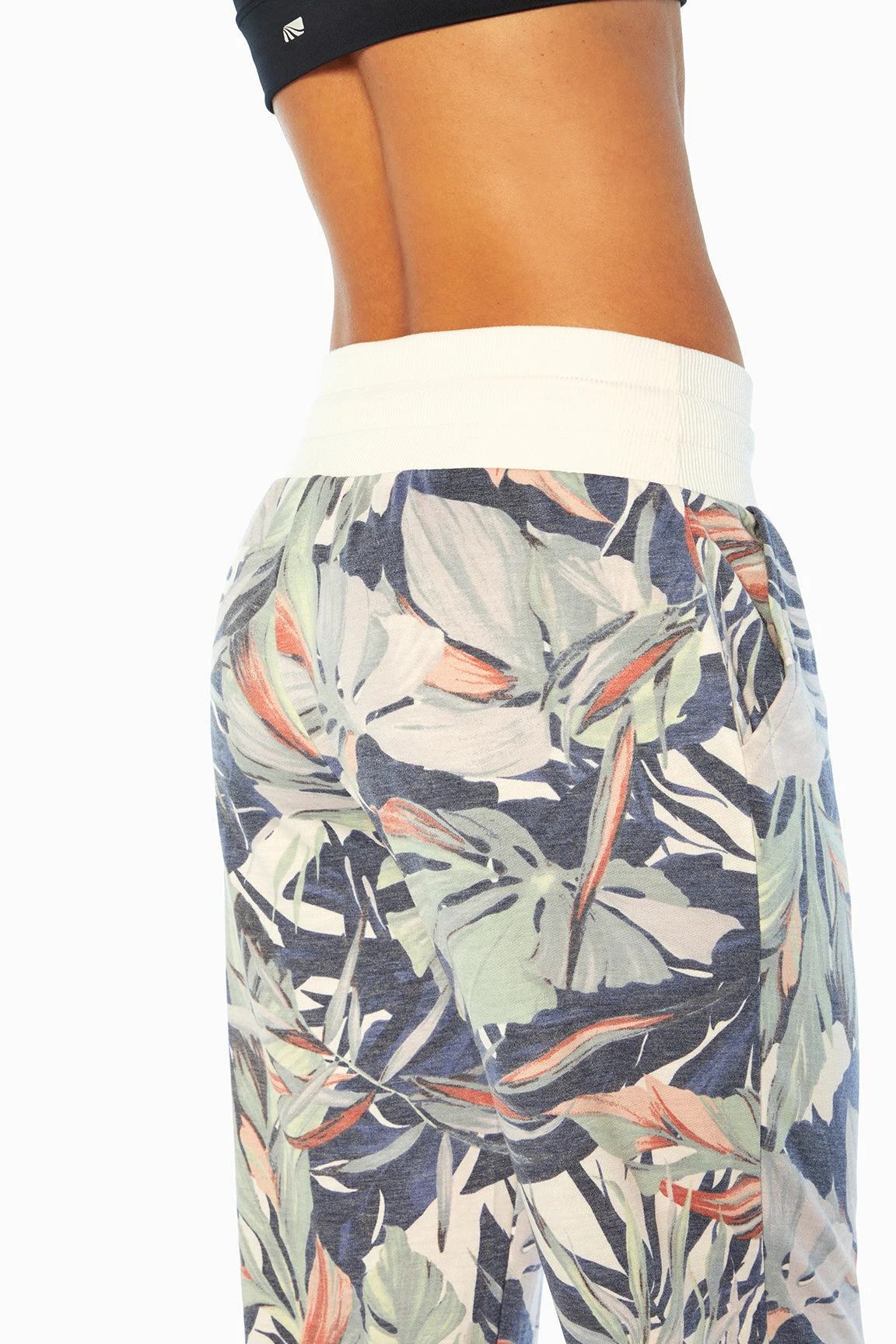 Marika Resort Jogger Pocket Shop 8 Marika Resort Jogger Pocket Shop