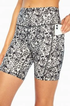 Marika Pocket Shop Lex Side Pocket Short 102 Marika Pocket Shop Lex Side Pocket Short