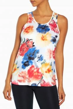Marika Features Back Twist Tank 36 Marika Features Back Twist Tank